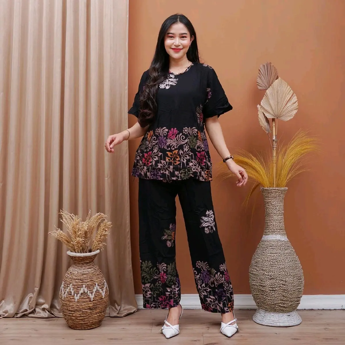 one set multicolour Gia Ld 110 ,sleting depan setelan celana dan baju