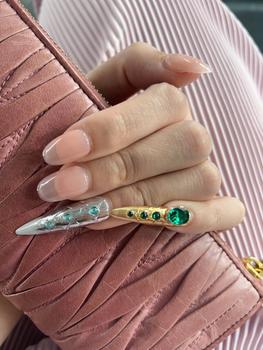 Product Review of [13.8-SD] 11 fingers  interchangeable Handmade Nail Press On Nails  IF you buy more ,surprise more! from h**i 0