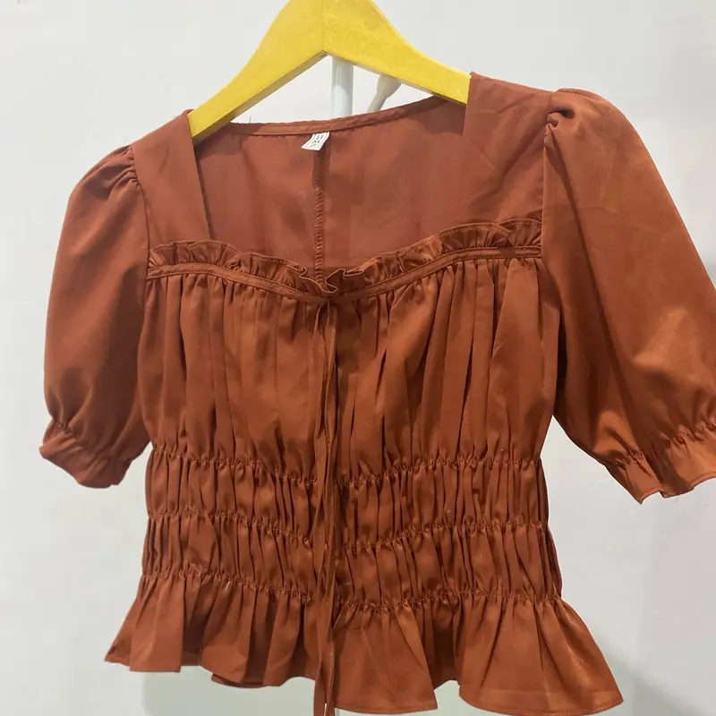 Weddy atasan blouse crop sweethear neck 0