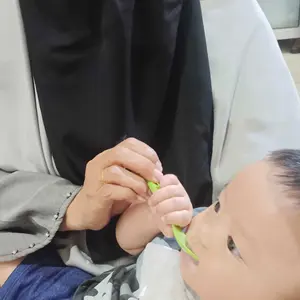 Mom Well Bib Bayi Silikon Karet Celemek Makan Anak Burb Apron Silicon Unisex - Waterproof