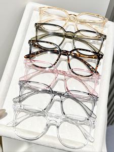 6 pares de lentes con marco cuadrado, minimalistas y con bloqueo de luz azul, adecuados para uso con smartphones, computadoras, juegos y televisores.Lentes transparentes protegen los ojos; unisex, adecuados para uso diario.