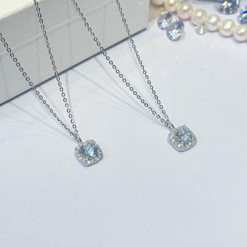 [Đã xi kim]  Hoàng Phát Trang Sức Dây Chuyền Bạc Ý 925 Dây Chữ Cong Phối Mặt Halo Vuông 6li5 X.o.à.n Nam Mỹ Xi Kim (MXP3)