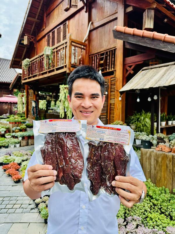 Thịt lợn gác bếp Tây Bắc Sơn La