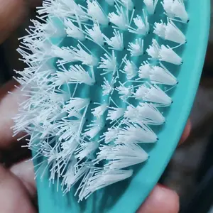 Sisir impor /Sisir sampo / Bantu bayi mencuci rambut/ Murah / C263