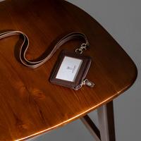 Gambar Starke Leather ID Card Holder Dan Mika Foto Lanyard Kulit Hustle Hog II - Tan dari STARKE Leather Kota Administrasi Jakarta Barat 5 Tokopedia