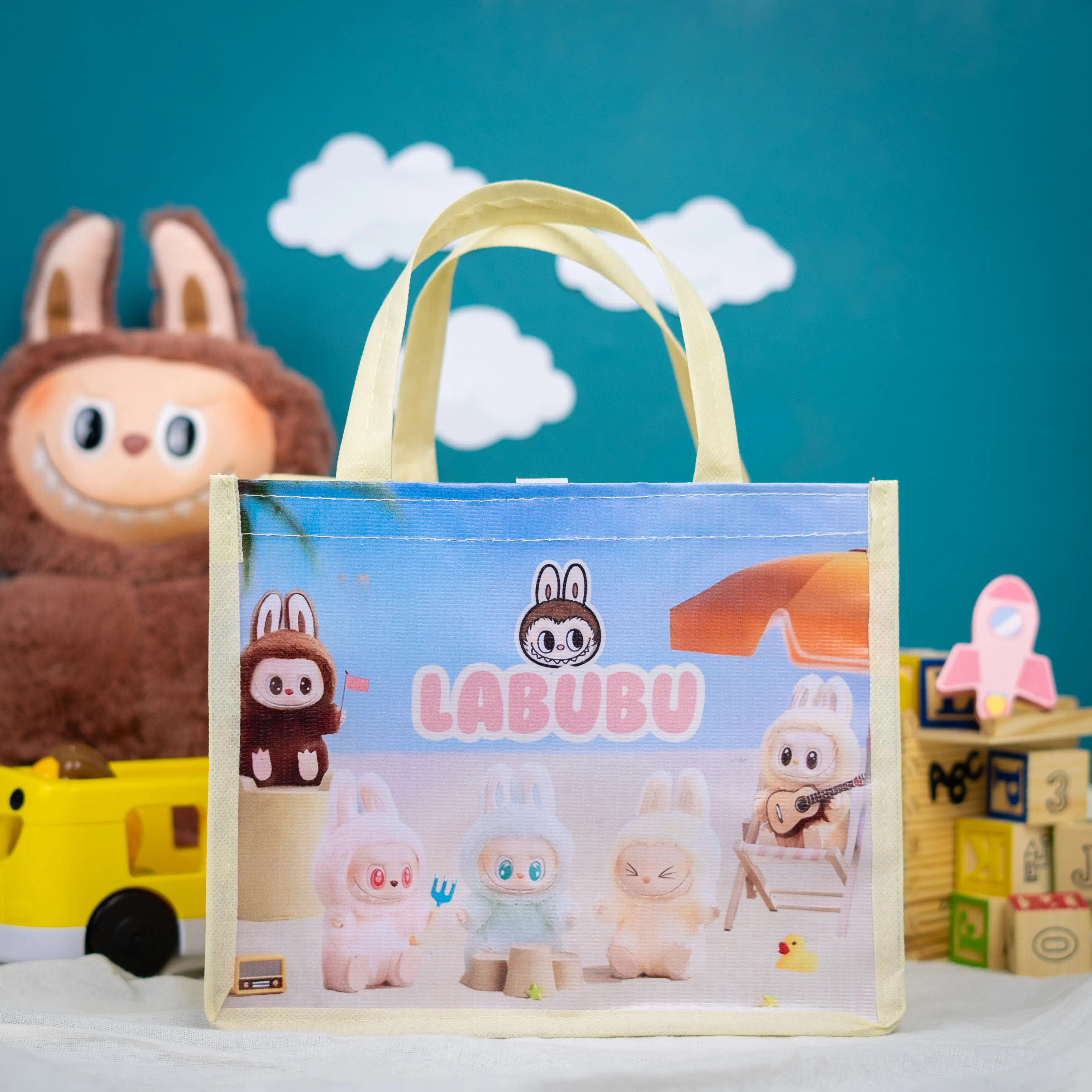 TAS READY STOCK ULANG TAHUN MOTIF LABUBU TERBARU LANDSCAPE MUAT KOTAK KFC