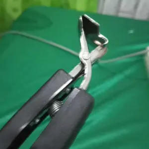 Penjepit Panci Mangkok Piring Anti Panas Alat Penjepit Mangkok Praktis