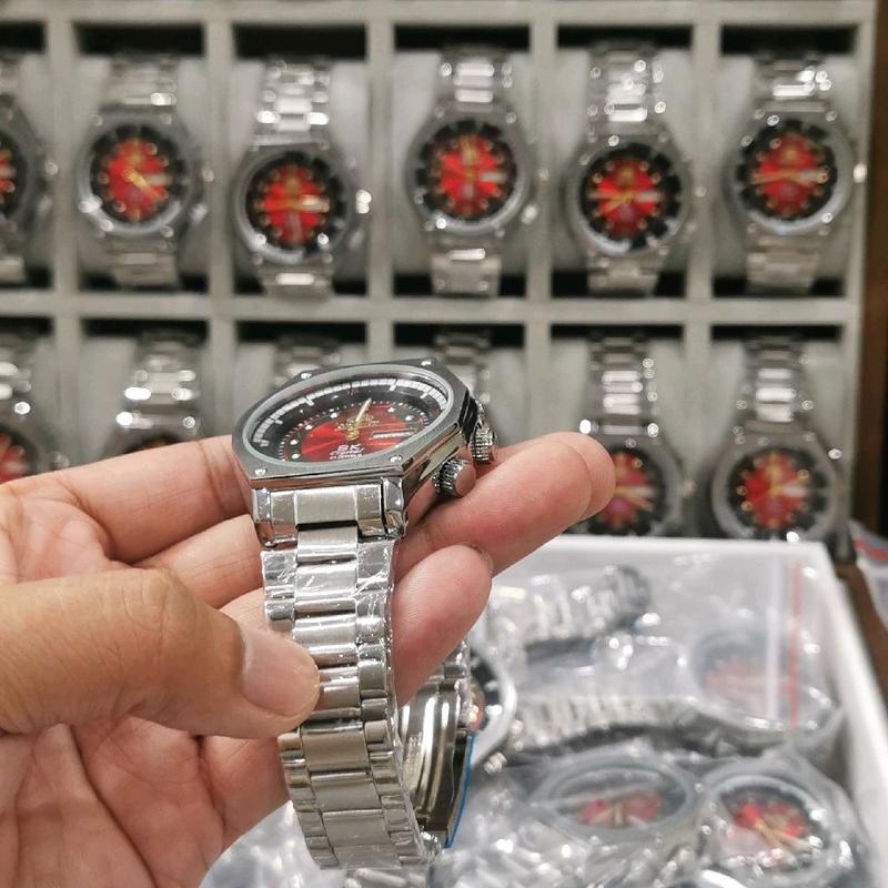 Đồng hồ SK mặt lửa huyền thoại đời mới