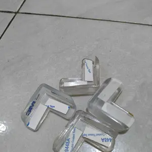 Pelindung Siku Meja Pengaman Sudut Meja Transparan Silikon Model L Safety Table HM1017