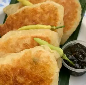MARTABAK MADURA MINYAK GAJIH SAPI +petis manis madura Frozen Food