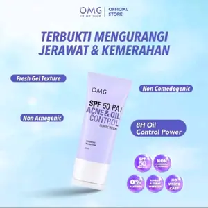 OMG Acne & Oil Control UV Barrier Sunscreen SPF50 PA++++ 25ml merupakan sunscreen yang sangat ringan dan tanpa whitecast dengan tekstur gel yang fresh.