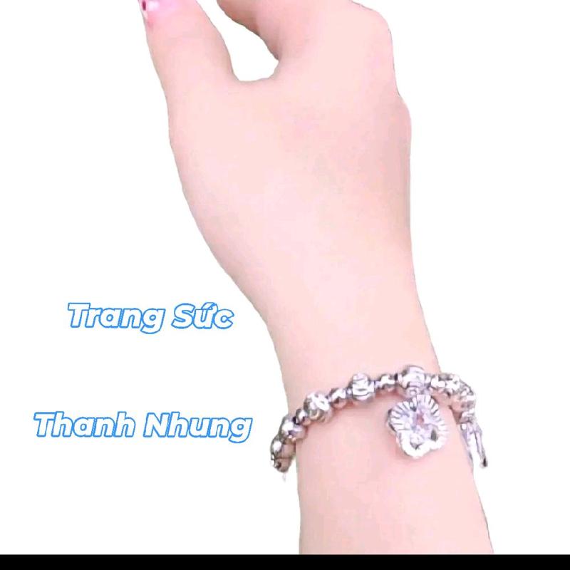 Lắc Tay cham Inox Cao Cấp Chất Liệu Không Bay Màu Thiết Kế  cham cỏ bốn lá Sang Trọng Dành Cho Phái Đẹp