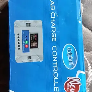 Pengisi daya surya PWM 12/24V 4USB pengisi daya surya mengontrol MPPT30A Solar Charge Controller Cell PWM
