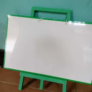 papan tulis anak dengan penyangga + tanpa penyangga /whiteboard papan tulis karakter