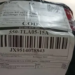 5 Pcs Tisu Basah / Tissue Basah / Wet Wipes Untuk Membersihkan Mata Dan Telinga Kucing, Kelinci dan Anjing Non Alkohol Non Pewangi Aman