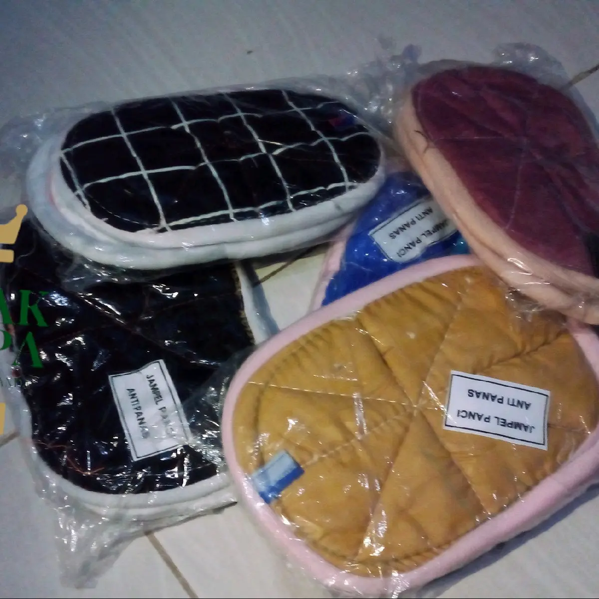 1 pasang jampel panci wajan anti panas berisi 2 pcs jampel tangan kanan dan tangan kiri