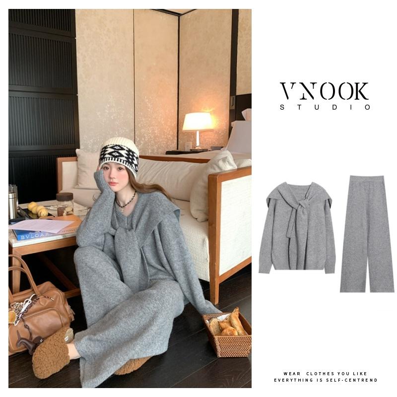 【VNOOK Bộ quần áo 3 món Thu Đông Hàng Mới Về Thời Trang Và Thường Ngày Dáng Rộng Rãi Và Thoải Mái Bộ Đồ Ba Mảnh Dệt Kim Bao Gồm Khăn Choàng Áo Len Và Quần