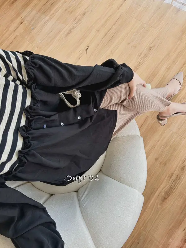 SASHA BLOUSE - Atasan Blouse Crincle Mix Stripe Rib Knit Kancing Aktif  Wanita Casual DA Grosir 5