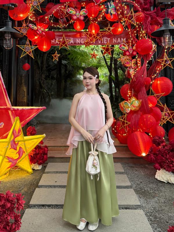 Set voan kính buộc cổ yếm hai tầng chân váy lụa Ảnh thật/Sẵn