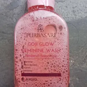 Purbasari Goji Glow Feminine Wash Wash / Sabun Pembersih Kewanitaan