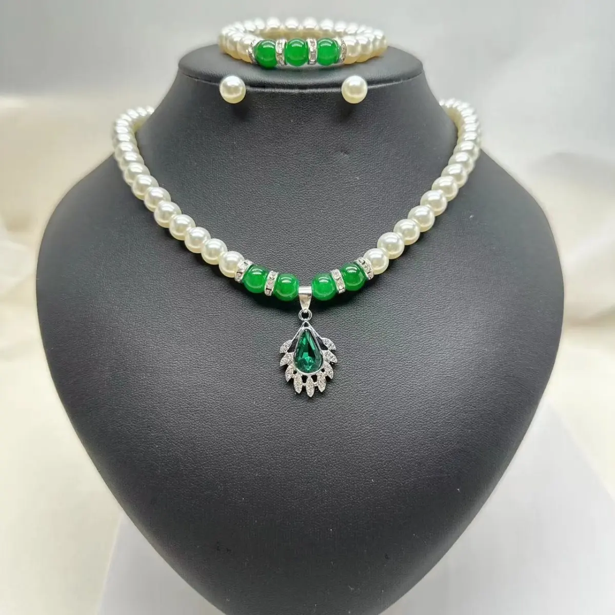 Bộ Trang Sức Ba Mảnh, Vòng Cổ Ngọc Trai, Mặt Dây Chuyền Giọt Nước Màu Xanh Lá Cây Quý Hiếm, Thích Hợp Làm Quà Tặng Ngày Của Mẹ Hoặc Quà Tặng Tiệc, Phụ Kiện
