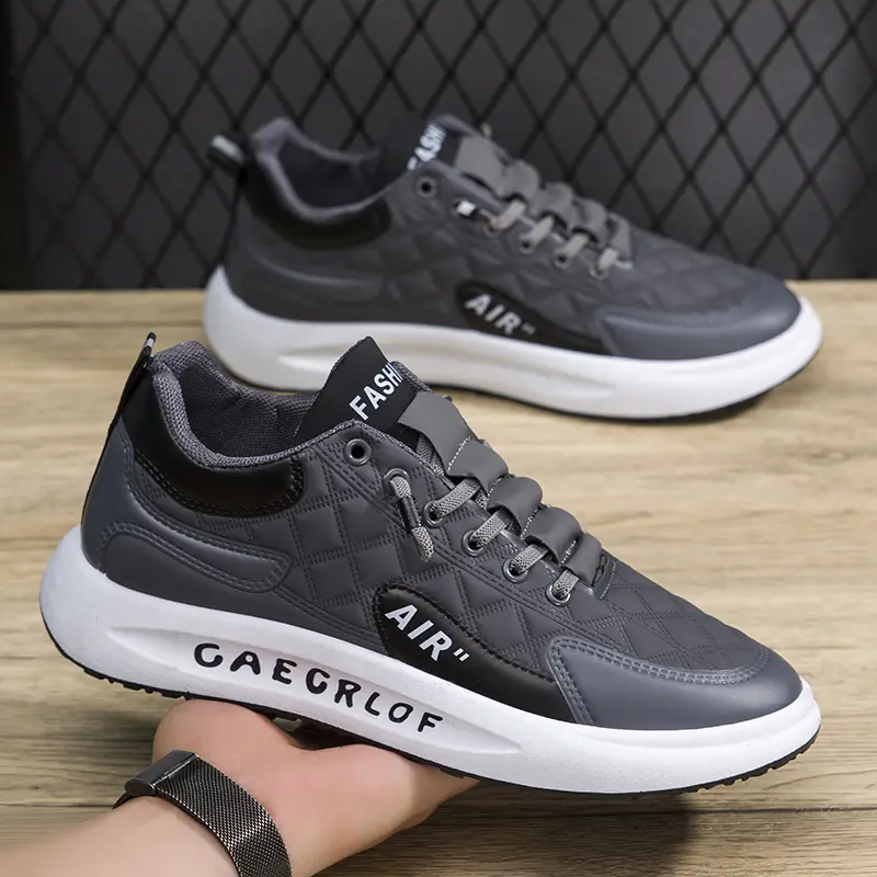 Pennay Man Sepatu Sneakers Pria Casual Sepatu Cowok Kekinian Stylish, Ringan & Anti Slip CARL-04 Running Sport Shoes 1