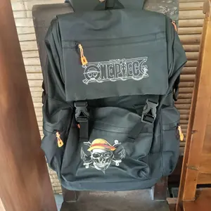 Tas Ransel Sekolah & Kasual Pria Wanita Premium Quality - Kapasitas Luas Desain Stylish Slot Laptop Anti Air Waterproof Hitam Unisex