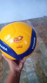 Product Review of Bola voli V300W bola voli kualitas 100% GLOSI import Olahraga Pompa Olahraga Pompa Ball Outdoor from S**r B**n 1