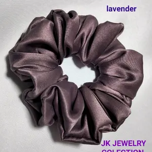 Scrunchie rambut ikat rambut karet elastis satin velvet terbaru Hiasan cepol tambahan