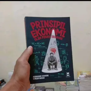 Buku Prinsipil Ekonomi Ferry Irwandi - Memahami Ekonomi Dengan Mudah