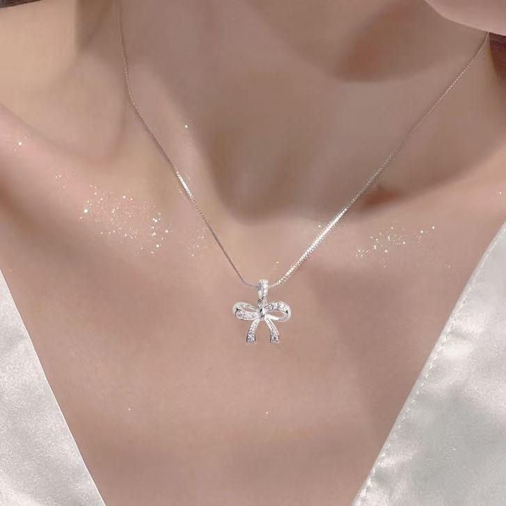 Dây chuyền thiết kế mặt NƠ nhẹ nhàng, tiểu thư cho nữ