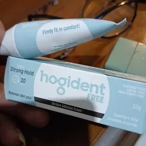 Hogident Lem Gigi Tiruan Kuat 20 Jam Minty Fresh Flavour Free & Advance Max Hold Mencegah Bau Mulut Gusi Bengkak & Gigi Berlubang Untuk Perawatan Harian
