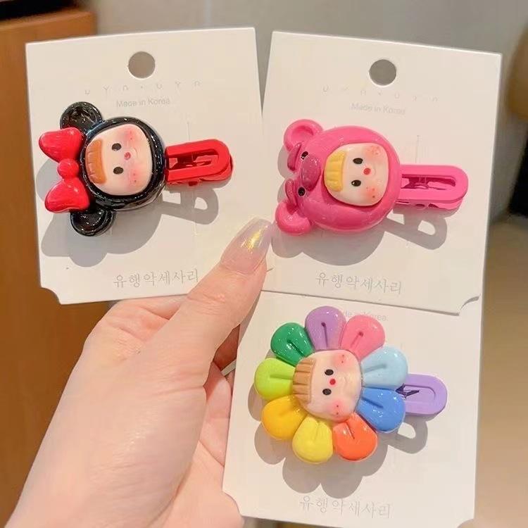 Kẹp Tóc Thiết Kế Hoạt Hình Cô Gái Đeo Đồ Chéo Kẹp Thẳng Hoa Hướng Dương Ngọt Ngào Và Dễ Thương lược cài tóc nữ kẹp tóc hình quả chuỗi kẹp tóc mỏ vịt cỡ lớn kẹp sao