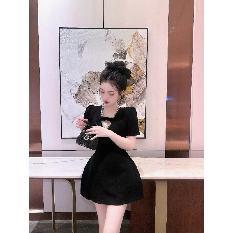  NTH BIGSIZE-   50-90kg  Váy thiết kế cổ V viền đá đính nơ tuyết mưa tay ngắn dáng xoè. Váy đi dự tiệc đám cưới  BIGSIZE 