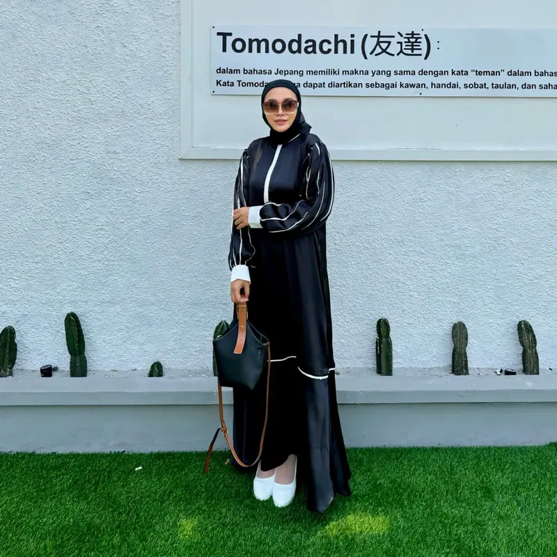 Abaya Kayla by Velino Collection - Gamis Muslimah Berkualitas dengan Motif Berkualitas 1