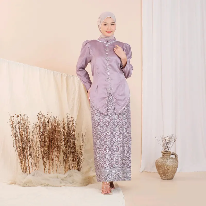 Setelan Baju Kurung Melayu Wanita Muslim Tunik Elsa Full Payet Rok Batik Motif Songket Terbaru Satin Span 8