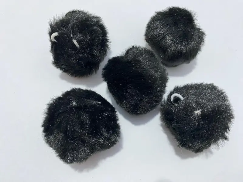 ( 1 PCS ) Bandul pompom bulu 5 cm lembut dan halus 2