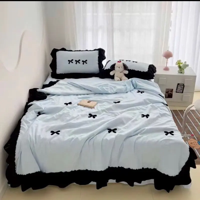 Đũi bèo thêu nơ chăn hè trần bông set 4 món 1 chăn hè đã trần bông 1 ga phủ có bèo xinh ( khách muốn ga chun thì note cho shop ) 2 vỏ gối đầu 5