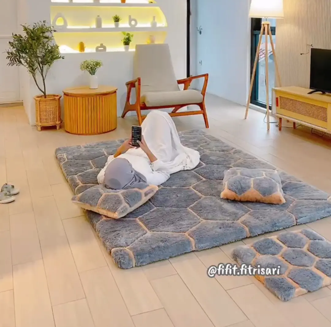 Gian karakter - Karpet Bulu tebal / Kasur lantai Bulu / Busa Motif Hexagon premium Anti Slip Size 200x150cm