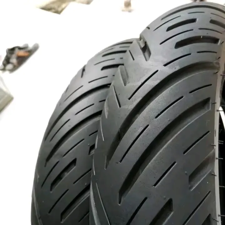 SEPASANG BAN MOTOR SCOOPY RING 12 UK.110/90- 100/90 Motorcycle