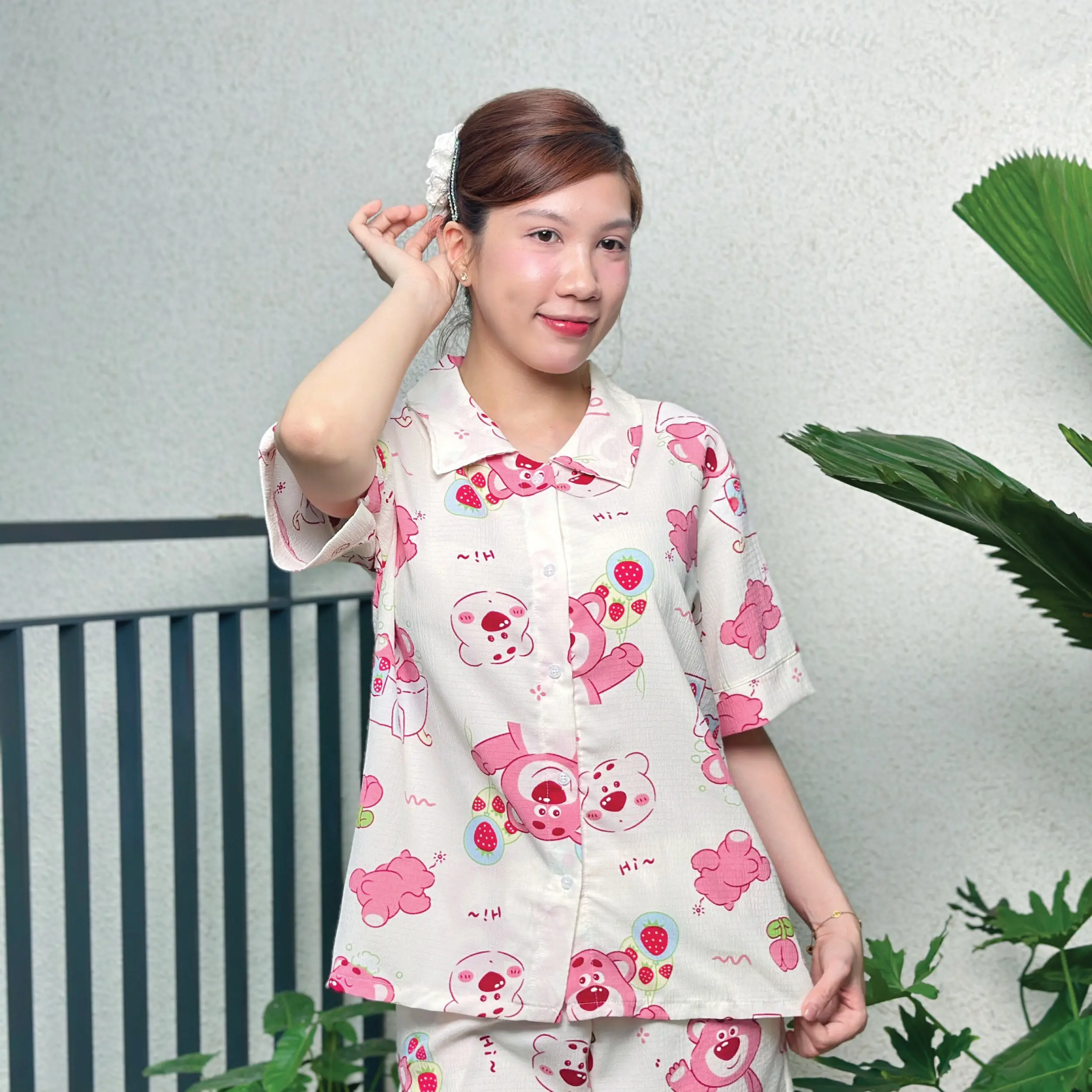 [ƯU ĐÃI TRÊN LIVE] Bộ Pyjama Ngắn Suông Ngắn Tay Cotton Họa Tiết Gấu Dâu Losta Thương Hiệu Maybi