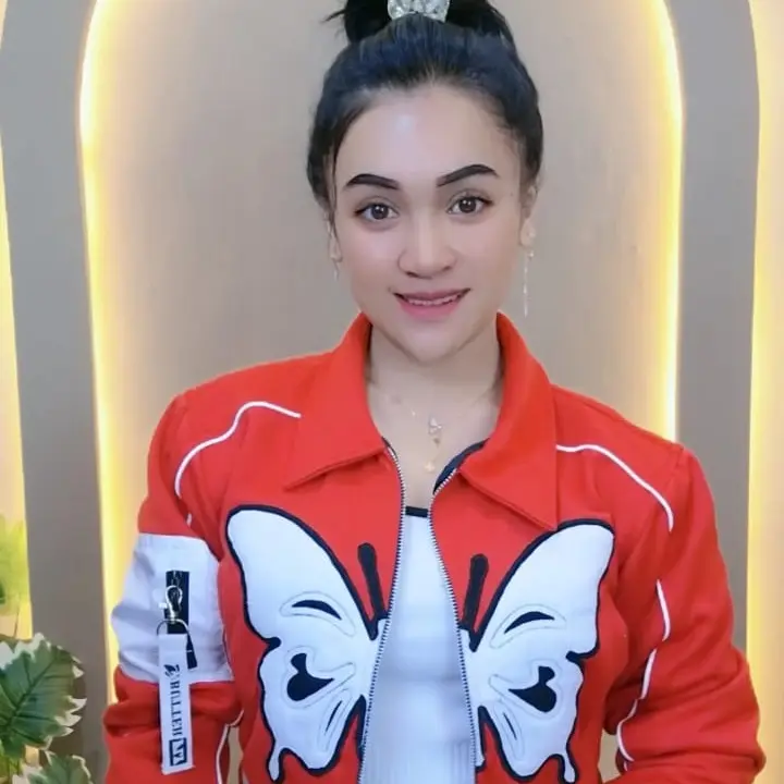 Jaket Crop Butterfly Premium Outfit Korean Style Optimize Wanita 2