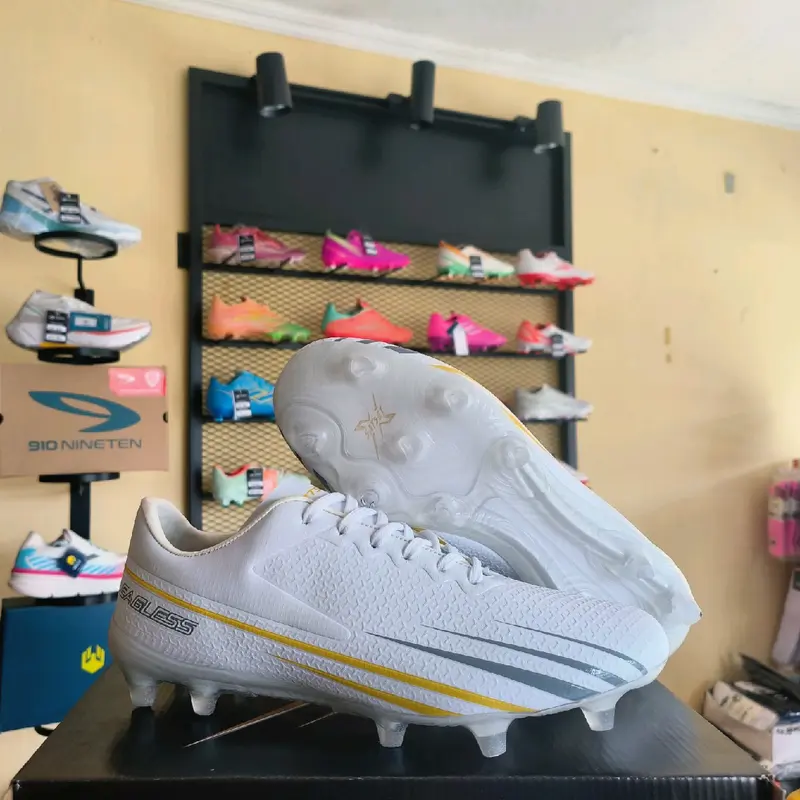 Sepatu Bola Satsetx Eagless Series FG White gold original Boots 1