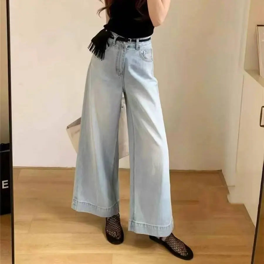 Quần Cropped Xén, Phong Cách Mùa Xuân, Chất Lượng Cao, Màu Xanh Nhạt Đã Giặt, Ống Rộng, Thích Hợp Cho Các Hình Thể Nhỏ, Cạp Cao.