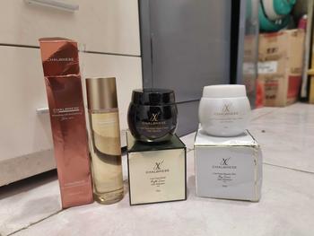Product Review of CHALONESE WHITENING&ANTI AGING SET (1SET MOISTURIZER+TONER) MEMBANTU MENGENCANGKAN WAJAH ,MELEMBABKAN WAJAH,ANTI KERUTAN Hitam Facial Pencerah Mencerahkan Perawatan Cleansing Muka Memutihkan from V**a M**e 1