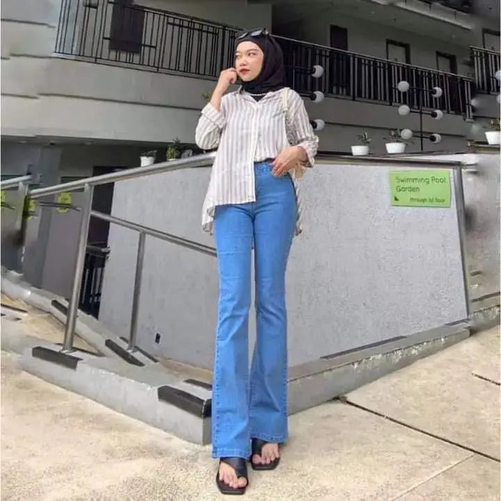 Celana Jeans Wanita Cutbray Highwaist Bahan Melar Stretch Korean Style Hangover Denim Premium Cewek 0