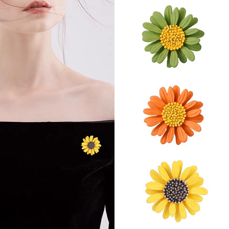 Product Introduction of Cute Small Daisy Flower Women Brooch Pins for Hijab Hats Dress Bags Jewelry Accessories 10