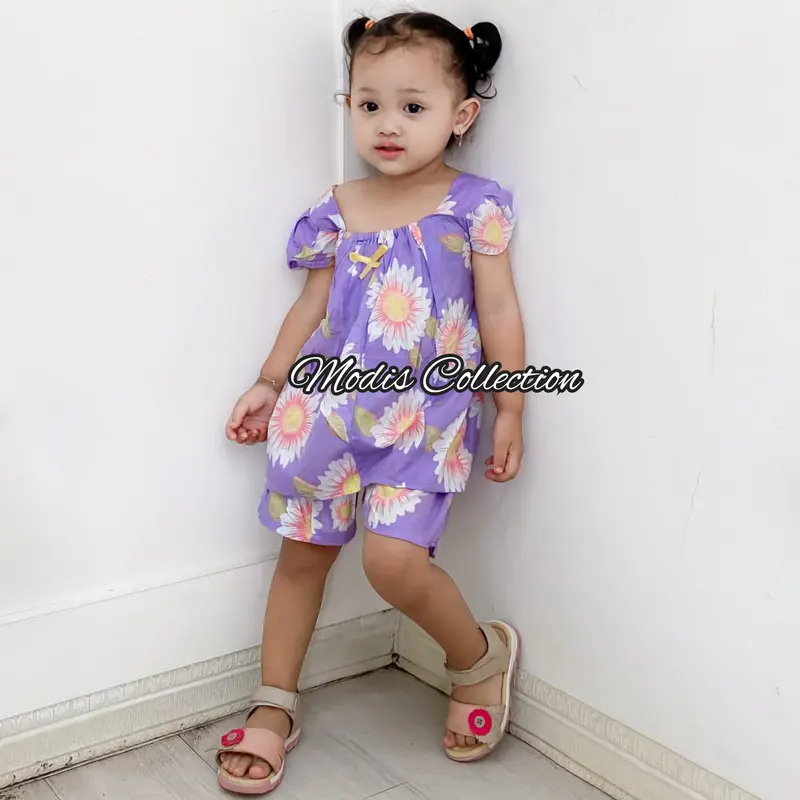 2 pcs Setelan Anak Viscose Premium Cewek Perempuan Usia 6 Bulan sampai 4 Tahun Atasan Lengan Pendek Kerah Leher U Neck Pita Dada Depan Bawahan Celana Lingkar Pinggang Karet Melingkar Panjang dibawah Lutut Bahan Tebal Nyaman Motif Kekinian Lucu Warna Warni 1