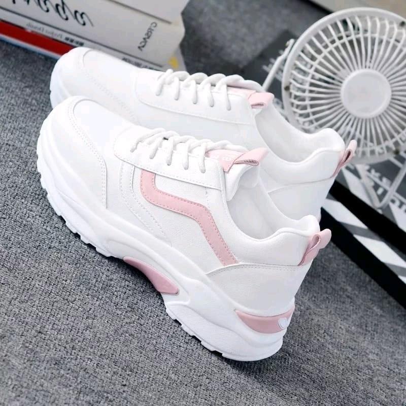 Sepatu Sneakers Wanita Coek Terbaru 2024 BR18 - Korean Style Casual Canvas Karet Kasual Shoe Hitam Putih - Sport, Cewek Sport Cewek Olahraga 3