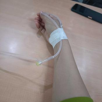 Product Review of [ARTHA LDT] BUY BLEACHING + AHA BODY SERUM [BRIGHTENING WITH GLUTATHIONE & COLLAGEN]  Lightening Wanita from I**e 0